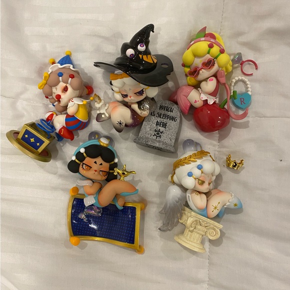 Miss Rara - Almost full set - Picture 5 of 5